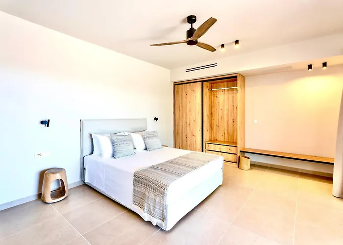 Selene 2 Rhodes City